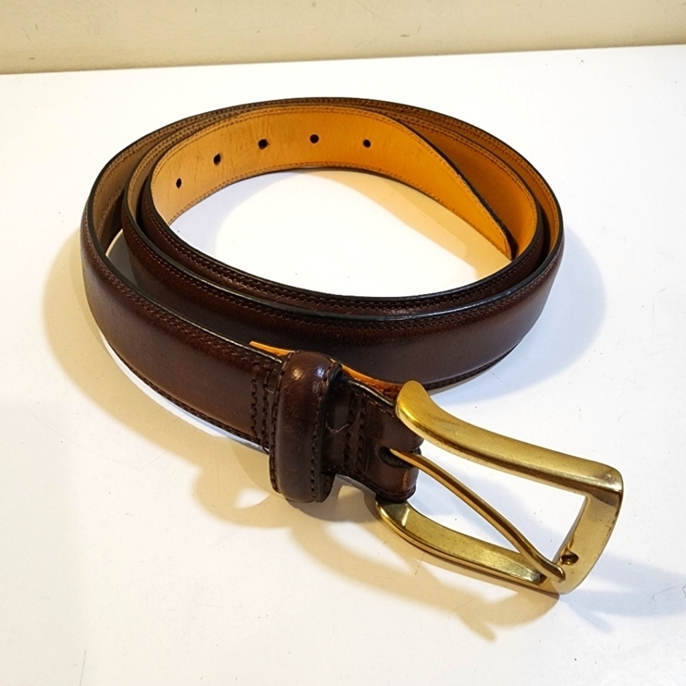 LAND'S END men's Brown leather Belt with Golden Bucklet size 44